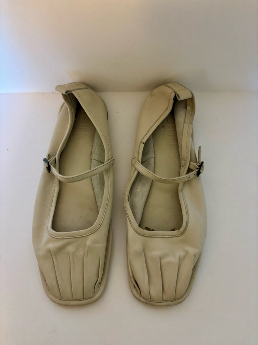 Hereu Women’s Cream Pleated Toe Lambskin Leather Mary Jane Flats made in Spain.